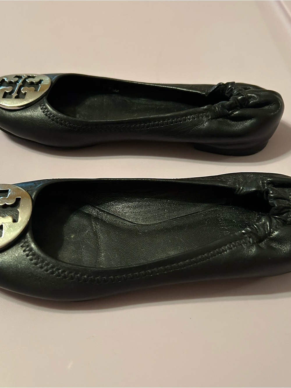 Tory Burch Black Leather Reva Flats with Gold Logo Medallion - Picture 6 of 10